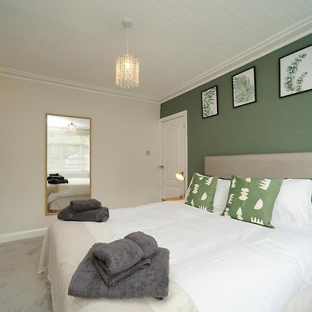 Stunning 5 Bed House In Chapel Allerton, Sleeps 9 ลีดส์ ภายนอก รูปภาพ